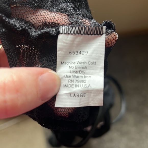 Cinema Etoile Black Lace Slip - Picture 7 of 7